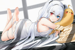 Rule 34 | 1girl, azur lane, barefoot, blue eyes, closed mouth, dappled sunlight, elbing (azur lane), elbing (sleepless night&#039;s wishes) (azur lane), feet, full body, heterochromia, highres, long hair, looking at viewer, lying, manjuu (azur lane), official alternate costume, on stomach, qing wu, red eyes, solo, sunlight, thigh strap, thighs, toes, white hair