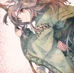 Rule 34 | 1girl, armor, blush, bow (weapon), closed mouth, fleeing, gloves, grey hair, itomugi-kun, japanese clothes, kantai collection, kimono, long hair, long sleeves, looking at viewer, red eyes, simple background, solo, weapon, white background, zuihou (kancolle)