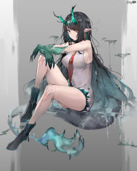 Rule 34 | &gt;:), 1girl, absurdres, aqua eyes, arknights, bare legs, bare shoulders, black footwear, black hair, boots, breasts, brown eyes, closed mouth, dragon girl, dragon horns, dragon tail, dress, dusk (arknights), earrings, elbow gloves, eyes visible through hair, full body, gloves, gradient hair, green gloves, grey dress, hair over one eye, hami (wjdwlsdnr112), highres, horns, invisible chair, jewelry, knee boots, medium breasts, multicolored hair, necktie, pointy ears, red necktie, short dress, sideboob, sitting, sleeveless, sleeveless dress, smug, solo, tail, twitter username