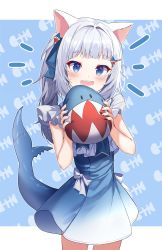 Rule 34 | 1girl, :d, animal ears, animal-shaped pillow, blue background, blue dress, blue eyes, blush, bow, cat ears, cowboy shot, dress, fins, fish tail, gawr gura, gawr gura (casual), hair ornament, hairclip, hands up, highres, holding, hololive, hololive english, long hair, looking at viewer, official alternate costume, open mouth, pillow, seero, shark tail, silver hair, sleeveless, sleeveless dress, smile, solo, tail, virtual youtuber, white bow, white dress