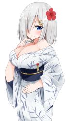 Rule 34 | 1girl, alternate costume, blue eyes, breasts, cleavage, cowboy shot, flower, hair flower, hair ornament, hair over one eye, hairclip, hamakaze (kancolle), highres, japanese clothes, kantai collection, kimono, large breasts, leaf print, looking at viewer, off shoulder, print kimono, sakikumo (sakumo), short hair, silver hair, simple background, solo, standing, white background, white kimono, yukata