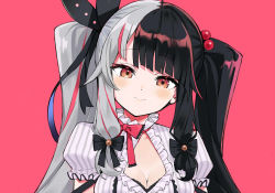 1girl black_bow black_hair blush bow breasts cleavage cleavage_cutout closed_mouth clothing_cutout commentary_request grey_hair hair_bobbles hair_bow hair_ornament kuhotaka long_hair medium_breasts multicolored_hair nijisanji puffy_short_sleeves puffy_sleeves red_background red_eyes red_hair shirt short_sleeves sidelocks simple_background smile solo streaked_hair striped_clothes striped_shirt twintails two-tone_hair upper_body vertical-striped_clothes vertical-striped_shirt virtual_youtuber white_shirt yorumi_rena yorumi_rena_(1st_costume)