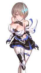 Rule 34 | 1girl, absurdres, bare shoulders, black gloves, black skirt, breasts, brown hair, cleavage, detached sleeves, earrings, feet out of frame, gloves, hair ornament, hair over one eye, highres, honkai (series), honkai impact 3rd, jewelry, large breasts, long sleeves, looking at viewer, one eye covered, pantyhose, parted lips, red eyes, rita rossweisse, rita rossweisse (artemis), ruo zhishi chu jian, simple background, skirt, solo, standing, thighlet, white background, white pantyhose