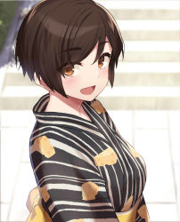 Rule 34 | 1girl, :d, back bow, black kimono, blush, bow, breasts, brown eyes, brown hair, cccpo, cheese print, commentary request, day, food print, from side, highres, japanese clothes, kimono, looking at viewer, looking to the side, medium breasts, obi, open mouth, original, outdoors, print kimono, sash, short hair, smile, solo, stairs, striped clothes, striped kimono, swept bangs, tomboy, upper body, yellow bow, yukata