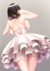 Rule 34 | 1girl, back, backboob, bare shoulders, black hair, breasts, dress, from behind, from below, grey background, hair over shoulder, highres, large breasts, original, solo, strapless, strapless dress, white dress, yuuki1103