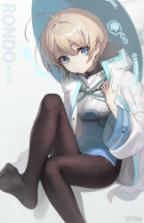 Rule 34 | 1girl, ahoge, blonde hair, blue eyes, brown pantyhose, character name, criss-cross halter, feet out of frame, foot up, halterneck, hat, highres, hologram, invisible chair, jacket, knee up, long sleeves, looking at viewer, no pants, no shoes, open clothes, open jacket, original, pantyhose, rondo (soyoong jun), see-through, short hair, sitting, solo, soyoong jun, toes, turtleneck, undershirt, white background, white hat, white jacket, witch hat