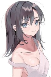 Rule 34 | 1girl, bare shoulders, blue eyes, blue pupils, blush, closed mouth, collarbone, grey background, grey hair, hair between eyes, highres, long hair, looking at viewer, original, signature, simple background, smile, solo, syu45, upper body