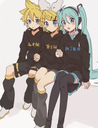 Rule 34 | 1boy, 2girls, aqua eyes, aqua hair, aqua necktie, black hoodie, black legwear, black shorts, blonde hair, blue eyes, blush stickers, bow, character name, closed mouth, clothes writing, commentary, expressionless, grey shirt, grey shorts, hair bow, hair ornament, hairclip, hatsune miku, headphones, headset, highres, holding hands, hood, hoodie, instrument, kagamine len, kagamine rin, keyboard (instrument), leg warmers, long hair, looking at viewer, m0ti, multiple girls, necktie, open mouth, shirt, shoes, short hair, short shorts, shorts, sitting, spiked hair, spring onion, steamroller, swept bangs, thighhighs, twintails, very long hair, vocaloid, white bow, white footwear