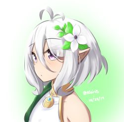 Rule 34 | 1girl, antenna hair, closed mouth, dated, eyes visible through hair, flower, from side, green background, hair between eyes, hair flower, hair ornament, highres, klaius, kokkoro (princess connect!), medium hair, pointy ears, princess connect!, purple eyes, solo, twitter username, upper body, white flower, white hair