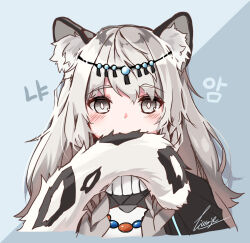 Rule 34 | 1girl, animal ear fluff, animal ears, arknights, biting, blue background, braid, commentary, english commentary, grey eyes, grey hair, jewelry, leopard ears, leopard tail, long hair, looking at viewer, necklace, pramanix (arknights), signature, solo, tail, tail biting, tiasye, turtleneck, twin braids, two-tone background, upper body