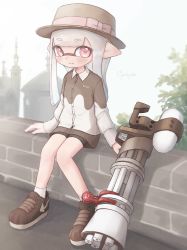 Rule 34 | 1girl, ankle socks, artist name, bike shorts, black footwear, black headwear, black shorts, blunt bangs, blunt ends, boater hat, brick wall, closed mouth, clothes writing, collared shirt, commentary, day, english text, grey shirt, grey skirt, highres, inkling, inkling girl, inkling player character, long hair, looking at viewer, mask, mini splatling (splatoon), miniskirt, nintendo, outdoors, pioxpioo, pointy ears, red eyes, shirt, shoes, shorts, shorts under skirt, signature, silver hair, skirt, smile, sneakers, socks, solo, straight-laced footwear, tentacle hair, white socks, wing collar