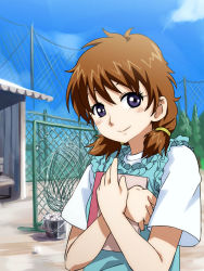 Rule 34 | 00s, 1girl, ball, bench, blue sky, blush, brown hair, bucket, chain-link fence, closed mouth, cloud, crossed arms, day, fence, low twintails, michael f91, ookiku furikabutte, purple eyes, shinooka chiyo, shirt, short hair, short sleeves, short twintails, sky, smile, solo, tennis ball, twintails, upper body, white shirt