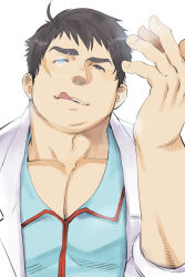 Rule 34 | 1boy, arima mineaki, arm up, bara, blue eyes, blue shirt, brown eyes, brown hair, glowing, glowing eye, heterochromia, highres, kijima hyogo, lab coat, large pectorals, licking lips, male focus, muscular, muscular male, pectoral cleavage, pectorals, shirt, short hair, sideburns, simple background, smile, solo, teeth, thick eyebrows, tokyo houkago summoners, tongue, tongue out, upper body, upper teeth only, white background