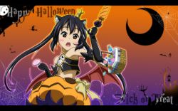 Rule 34 | 1girl, black hair, brown eyes, cosplay, elbow gloves, gloves, gradient background, halloween, happy halloween, highres, jack-o&#039;-lantern, k-on!, long hair, melissa seraphy, melissa seraphy (cosplay), nakano azusa, oku no shi, orange background, purple background, solo, trick or treat, twintails, wings
