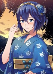 Rule 34 | 1girl, ameno (a meno0), bad id, bad twitter id, blue eyes, blue hair, blush, dress, fire emblem, fire emblem awakening, flower, hair between eyes, japanese clothes, kimono, looking at viewer, lucina (fire emblem), nintendo, open mouth, short hair, simple background, smile, solo, sunset, tiara