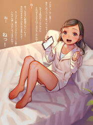 Rule 34 | 1girl, bare legs, barefoot, bed sheet, black hair, blush, cellphone, feet, highres, holding, holding phone, hood, hooded jacket, idolmaster, idolmaster cinderella girls, jacket, knees up, legs, looking at viewer, muk (monsieur), on bed, partially unzipped, phone, pillow, short shorts, shorts, shuto aoi, sitting, smile, solo, swept bangs, toes, translation request, white jacket, white shorts