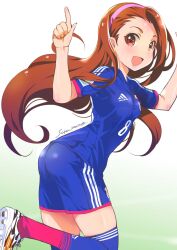 Rule 34 | 1girl, ass, blue shirt, blue shorts, blush, breasts, brown hair, commentary request, gradient background, hairband, hands up, highres, idolmaster, idolmaster (classic), index finger raised, inoue sora, long hair, looking at viewer, minase iori, open mouth, pink hairband, red eyes, shirt, shoes, short sleeves, shorts, small breasts, smile, sneakers, soccer uniform, solo, sportswear, thighhighs
