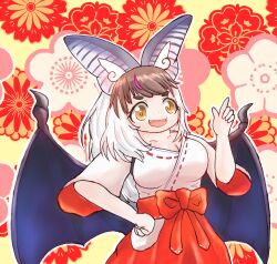 1girl absurdres animal_ears bat_ears bat_girl bat_wings breasts brown_eyes brown_hair brown_long-eared_bat_(kemono_friends) cleavage extra_ears flower grey_hair highres izzun japanese_clothes kemono_friends kemono_friends_v_project long_hair looking_at_viewer miko multicolored_hair solo streaked_hair virtual_youtuber wings