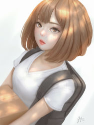 Rule 34 | 1girl, artist name, backpack, bag, box, breasts, brown eyes, cardboard box, commentary, dated, geo siador, holding, holding box, light brown hair, lips, looking at viewer, medium breasts, mole, mole under mouth, original, pink lips, shirt, short hair, short sleeves, signature, simple background, solo, white background, white shirt