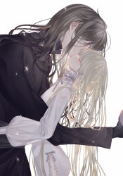 Rule 34 | 1boy, 1girl, age difference, bishounen, black robe, blonde hair, closed eyes, couple, dress, from side, grey hair, hetero, kiss, long hair, msa (fary white), original, profile, robe, simple background, very long hair, white background, white dress