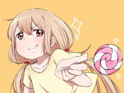 Rule 34 | &gt;:), 10s, 1girl, brown eyes, brown hair, candy, food, futaba anzu, fuu (07199382), holding, idolmaster, idolmaster cinderella girls, lollipop, long hair, looking at viewer, low twintails, shirt, smile, solo, t-shirt, twintails, v-shaped eyebrows