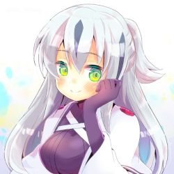 Rule 34 | 1girl, black gloves, black hair, blush, breasts, closed mouth, commentary request, elbow gloves, fate/grand order, fate (series), gloves, green eyes, hair between eyes, kou hiyoyo, long hair, long sleeves, looking at viewer, medium breasts, multicolored hair, nagao kagetora (fate), open clothes, ponytail, silver hair, smile, solo, two-tone hair, upper body, wide sleeves