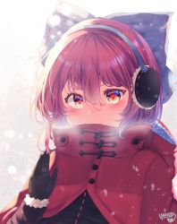Rule 34 | 1girl, black gloves, blue bow, bow, cloak, covered mouth, earmuffs, fur trim, gloves, hair bow, highres, kemo chiharu, light particles, looking at viewer, red eyes, red hair, sekibanki, short hair, signature, solo, touhou, upper body