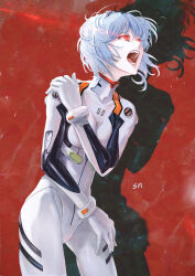 Rule 34 | 1girl, absurdres, arm across chest, ayanami rei, blue hair, bodysuit, breasts, cowboy shot, eyebrows hidden by hair, from side, furrowed brow, hei mao dan dan, highres, legs up, looking to the side, neon genesis evangelion, open mouth, red background, red eyes, shadow, short hair, silhouette, small breasts, solo, standing, white bodysuit