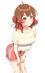 1girl absurdres ahoge bare_legs blush breasts brown_hair collarbone feet_out_of_frame gakuen_idolmaster gradient_hair hair_bun hanami_ume hands_on_own_thighs highres idolmaster looking_at_viewer medium_breasts multicolored_hair orange_hair pink_shorts shorts simple_background single_side_bun smile solo tentekurin_(01racco01) white_background