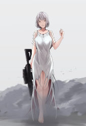 Rule 34 | 1girl, absurdres, alternate costume, barefoot, breasts, collarbone, cyka, drum magazine, full body, girls&#039; frontline, gun, highres, holding, holding gun, holding weapon, large breasts, light machine gun, machine gun, magazine (weapon), paradeus, robe, rpk, rpk-16, rpk-16 (boss) (girls&#039; frontline), rpk-16 (girls&#039; frontline), short hair, silver hair, simple background, solo, spoilers, walking, weapon, white robe, yellow eyes