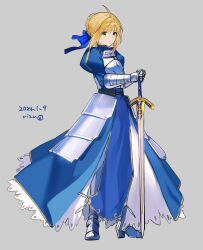 Rule 34 | 1girl, ahoge, armor, armored boots, armored dress, artoria pendragon (all), artoria pendragon (fate), blonde hair, boots, fate (series), gauntlets, green eyes, grey background, hair ribbon, highres, ribbon, rizu033, saber (fate), short hair, simple background, solo, sword, weapon