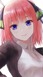 Rule 34 | 1girl, black cardigan, black ribbon, blue eyes, blunt bangs, butterfly hair ornament, cardigan, closed mouth, commentary request, go-toubun no hanayome, hair ornament, hair ribbon, head tilt, highres, ishiyuki, looking at viewer, nakano nino, open cardigan, open clothes, pink hair, ribbon, school uniform, shirt, short hair, sidelocks, simple background, smile, solo, upper body, white background, white shirt