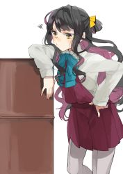 Rule 34 | 10s, 1girl, arm support, black hair, bow, drum (container), hair bow, hand on own hip, hita (hitapita), kantai collection, long hair, long sleeves, multicolored hair, naganami (kancolle), neck ribbon, pantyhose, pink hair, pleated skirt, pout, ribbon, school uniform, skirt, squiggle, wavy hair, yellow eyes