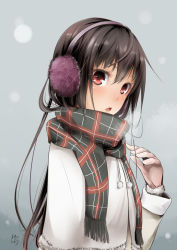 Rule 34 | 1girl, akino shuu, artist name, black hair, black scarf, blush, capelet, checkered clothes, checkered scarf, earmuffs, enpera, fringe trim, from side, fur trim, gloves, hair between eyes, hands up, iroha kaede, long hair, looking at viewer, open mouth, original, red eyes, scarf, signature, snow, solo, teeth, upper body