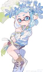 Rule 34 | 1girl, aspara, blue eyes, blue hair, closed mouth, flower, full body, grey shorts, hair flower, hair ornament, highres, holding, holding flower, inkling, inkling girl, inkling player character, jacket, looking at viewer, nintendo, pointy ears, short hair, shorts, simple background, source request, splatoon (series), splatoon 2, tentacle hair, white background, white footwear, white jacket