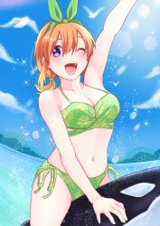 beach bikini blue_eyes breasts clover_print go-toubun_no_hanayome green_bikini green_ribbon happy highres kaneko428suki medium_breasts nakano_yotsuba one_eye_closed orange_hair ribbon short_ponytail side-tie_bikini_bottom smile swimsuit wet wet_bikini wet_clothes wet_swimsuit