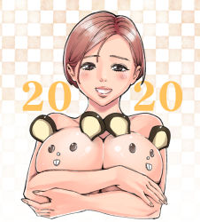 Rule 34 | 1girl, 2020, arms under breasts, blush, breast hold, breasts, brown hair, checkered background, cleavage, cropped torso, facing viewer, happy, kyoukei (namaiki chibi), large breasts, looking at viewer, original, rat (chinese zodiac), short hair, smile, solo, topless frame