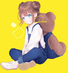 Rule 34 | 1girl, between legs, blue eyes, brown hair, closed mouth, commentary, crossed legs, double bun, full body, hair bun, hair ornament, hairclip, hand between legs, long sleeves, looking at viewer, original, overalls, renren (pixiv22963369), shirt, shoe soles, shoes, signature, sitting, smile, solo, stuffed animal, stuffed toy, symbol-only commentary, teddy bear, white footwear, white shirt, yellow background