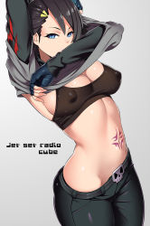 Rule 34 | 1girl, armpits, arms up, artist name, belt, black hair, blue eyes, breasts, cleavage, clothes lift, copyright name, covered erect nipples, cowboy shot, cube (jsr), fingerless gloves, gloves, grey background, groin, hair ornament, hairclip, highres, jet set radio, looking at viewer, medium breasts, midriff, navel, sega, shirt lift, short hair, simple background, skull, skull belt, solo, sports bra, tattoo, thighs, translation request, zonda (solid air)