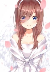 Rule 34 | 1girl, amedamacon, bare shoulders, blush, brown hair, closed mouth, commentary request, dress, eyes visible through hair, feathered wings, go-toubun no hanayome, hair over one eye, hairband, highres, long hair, looking at viewer, nakano miku, off-shoulder dress, off shoulder, petals, smile, solo, upper body, v arms, white background, white dress, white hairband, white wings, wings
