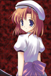 1girl 2000s_(style) arms_at_sides back_bow bad_id beret blood bloody_weapon blue_eyes bow closed_mouth dress hashitsuki_nata hat higurashi_no_naku_koro_ni kisaki_yuu looking_back nata_(tool) orange_hair puffy_short_sleeves puffy_sleeves purple_bow ryuuguu_rena short_hair short_sleeves smile solo wall_of_text weapon white_dress white_hat