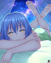 Rule 34 | 1other, androgynous, barefoot, bed sheet, blue hair, dated, hair between eyes, long hair, looking at viewer, lying, on stomach, open mouth, rimuru tempest, sky, smile, solo, star (sky), starry sky, tensei shitara slime datta ken, the pose, yellow eyes, zerg309