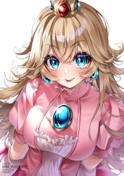 Rule 34 | 1girl, blonde hair, blue eyes, breasts, commentary, crown, dress, earrings, elbow gloves, english commentary, flipped hair, from above, gloves, hair between eyes, highres, jewelry, kira yukishiro, large breasts, long hair, looking at viewer, mario (series), nintendo, pink dress, princess, princess peach, puffy short sleeves, puffy sleeves, short sleeves, simple background, smile, solo, upper body, white background, white gloves