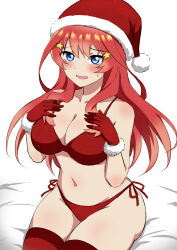 1girl absurdres bed bikini blue_eyes box_wonderland breasts christmas embarrassed gloves go-toubun_no_hanayome hair_ornament hat highres long_hair looking_at_viewer nakano_itsuki navel open_mouth red_hair santa_hat sitting star_(symbol) star_hair_ornament string_bikini swimsuit thighhighs white_background