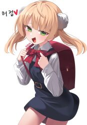 Rule 34 | 1girl, :d, absurdres, aged down, ahoge, backpack, bag, blonde hair, blue dress, blunt bangs, bow, bowtie, collared shirt, commentary, dress, fang, green eyes, hair ornament, highres, indie virtual youtuber, long sleeves, looking at viewer, open mouth, pinafore dress, pom pom (clothes), pom pom hair ornament, randoseru, red bag, red bow, red bowtie, rirua (kjom802), school uniform, shigure ui (vtuber), shigure ui (vtuber) (young), shirt, short hair, simple background, skin fang, sleeveless, sleeveless dress, smile, solo, twintails, virtual youtuber, white background, white shirt