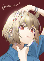 Rule 34 | 1girl, blonde hair, blue shirt, bracelet, closed mouth, collared shirt, copyright name, ear piercing, fingernails, hand on own face, hand on own head, highres, jewelry, lips, long fingernails, looking at viewer, lycoris recoil, multiple rings, nail polish, nishikigi chisato, one side up, piercing, red background, red eyes, red nails, ring, shirt, short hair, short sleeves, simple background, smile, solo, upper body, yaxiya