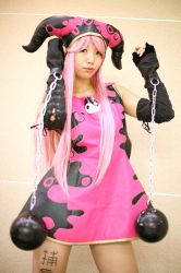 Rule 34 | ball &amp; chain, character request, cosplay, elbow gloves, fingerless gloves, gloves, highres, horns, laces, photo (medium), pink hair, source request, zakuro (model)