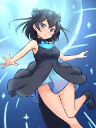 Rule 34 | 1girl, absurdres, adapted costume, bare arms, bare legs, bare shoulders, black dress, black footwear, black hair, blue eyes, blue neckwear, blush, breasts, commentary, cosplay, dress, foot out of frame, hair ribbon, highres, kemono friends, looking at viewer, medium breasts, no panties, parted lips, ribbon, shiraha maru, short hair, skyfish (kemono friends), skyfish (kemono friends) (cosplay), sleeveless, sleeveless dress, solo, superb bird-of-paradise (kemono friends), twitter username