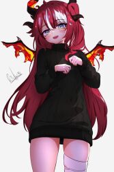 Rule 34 | 1girl, bandaged leg, bandages, black sweater, blue eyes, blush, dragon girl, dragon horns, dragon wings, hands up, highres, horns, long hair, long sleeves, looking at viewer, multicolored hair, open mouth, phase connect, red hair, risha, saya sairroxs, signature, simple background, smile, solo, streaked hair, sweater, turtleneck, turtleneck sweater, virtual youtuber, white background, white hair, wings