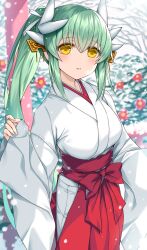 Rule 34 | 1girl, blush, breasts, dragon girl, dragon horns, fate/grand order, fate (series), flower, grey hair, highres, horns, japanese clothes, kimono, kiyohime (fate), large breasts, long hair, long sleeves, looking at viewer, morizono shiki, outdoors, parted lips, ponytail, sash, sleeves past wrists, smile, solo, white kimono, wide sleeves, yellow eyes